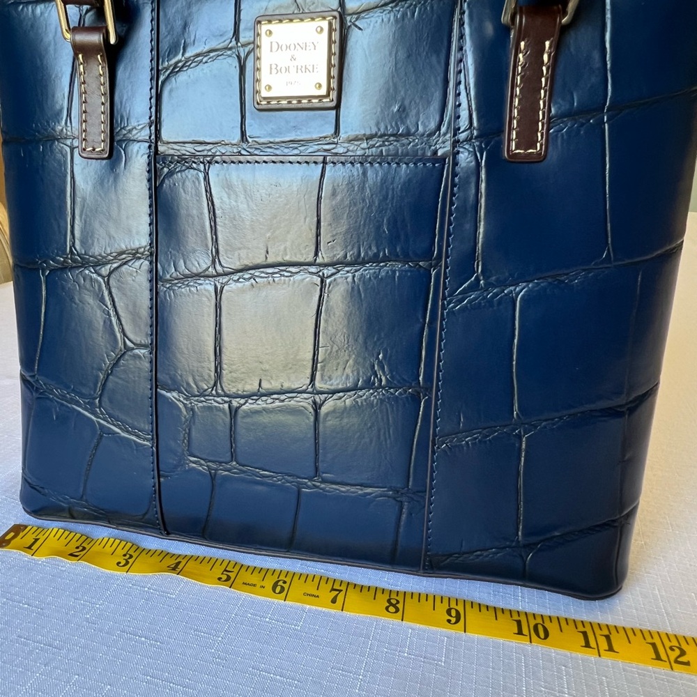 Dooney & Bourke Croc Embossed Small Lexington Tote Bag Midnight Blue EUC - Picture 3 of 16